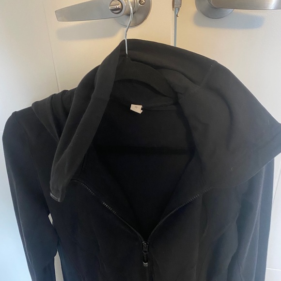 Lulu lemon jacket - Picture 6 of 10